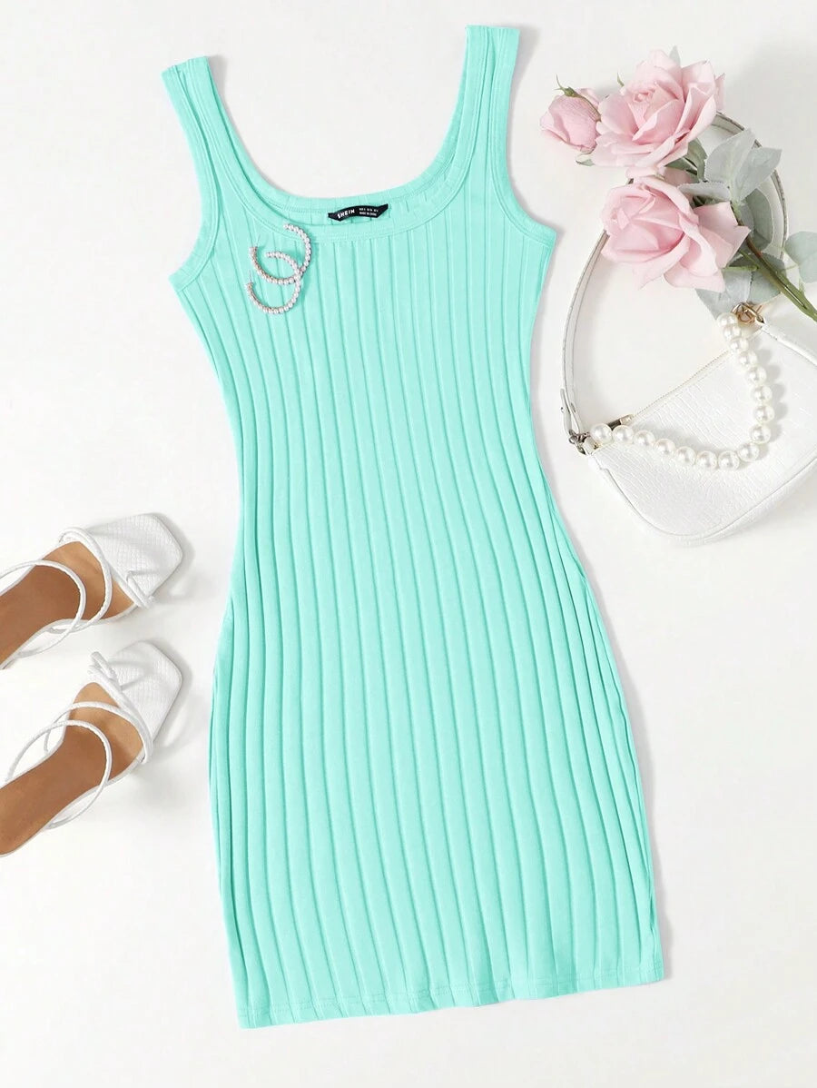 Vestido de tricô sem mangas de cor sólida para o verão | SHEIN Brasil
