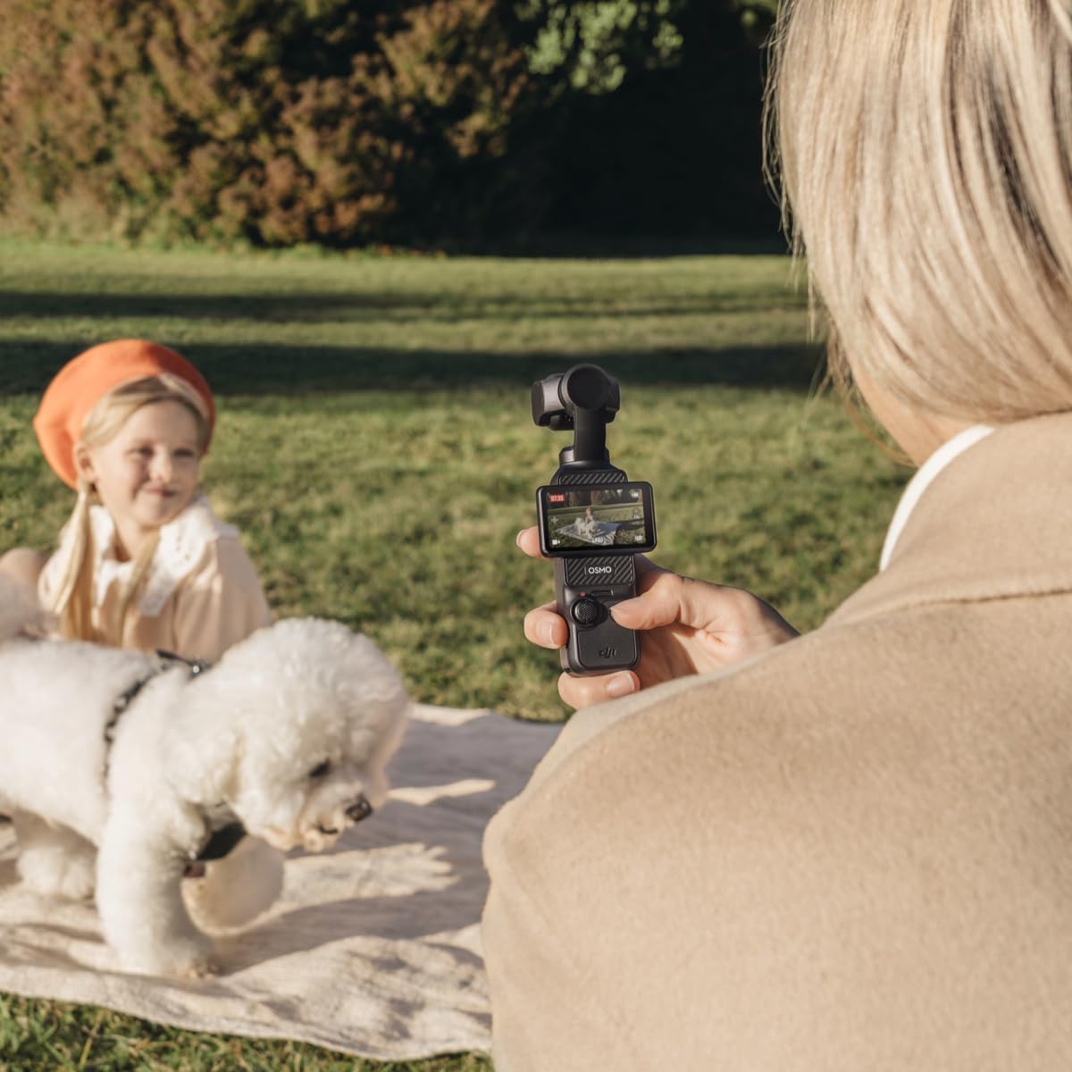 DJI Osmo Pocket 3, câmera vlogging com CMOS de 2,5 cm e vídeo 4K/120fps, estabilização de 3 eixos, foco rápido, rastreamento de rosto/objeto, tela sensível ao toque rotativa de 5 cm, câmera digital